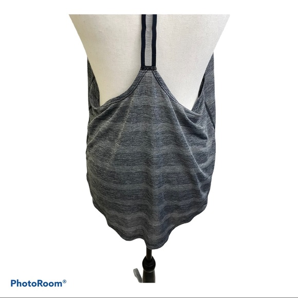 Nike active tank grey scoop neckline exposed back fits medium no size tag - Picture 5 of 6